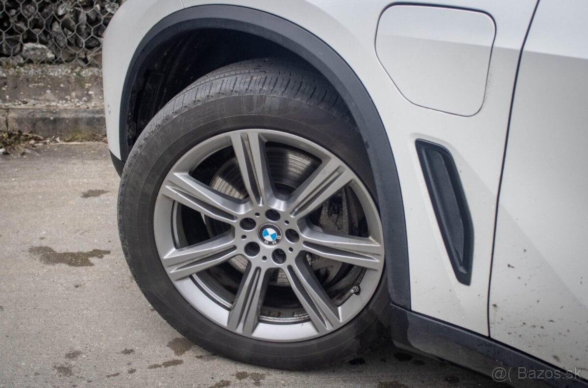 BMW X5 xDrive 45e 210kW AT/8 2020 - 8