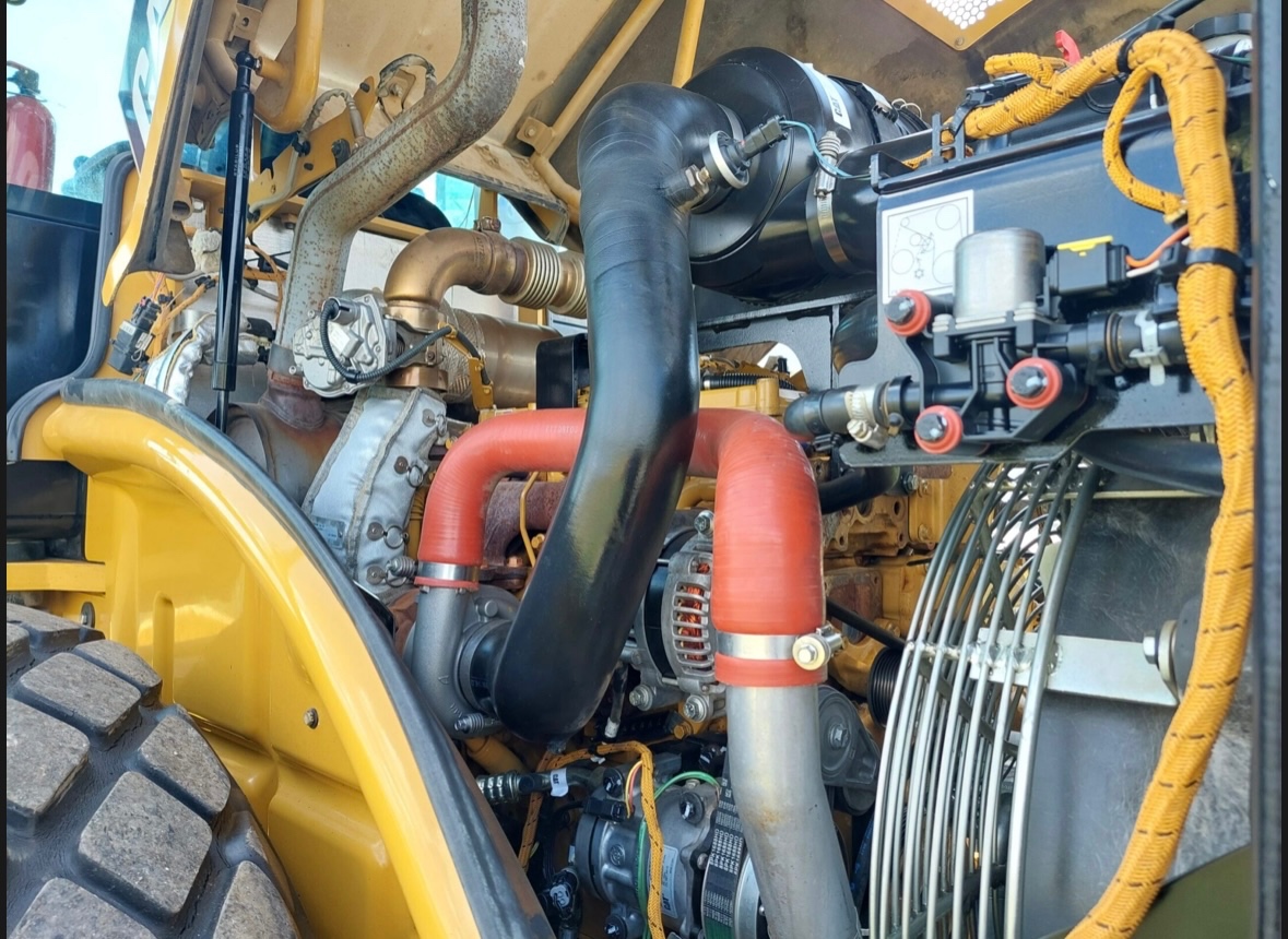 Caterpillar CS64B - 8