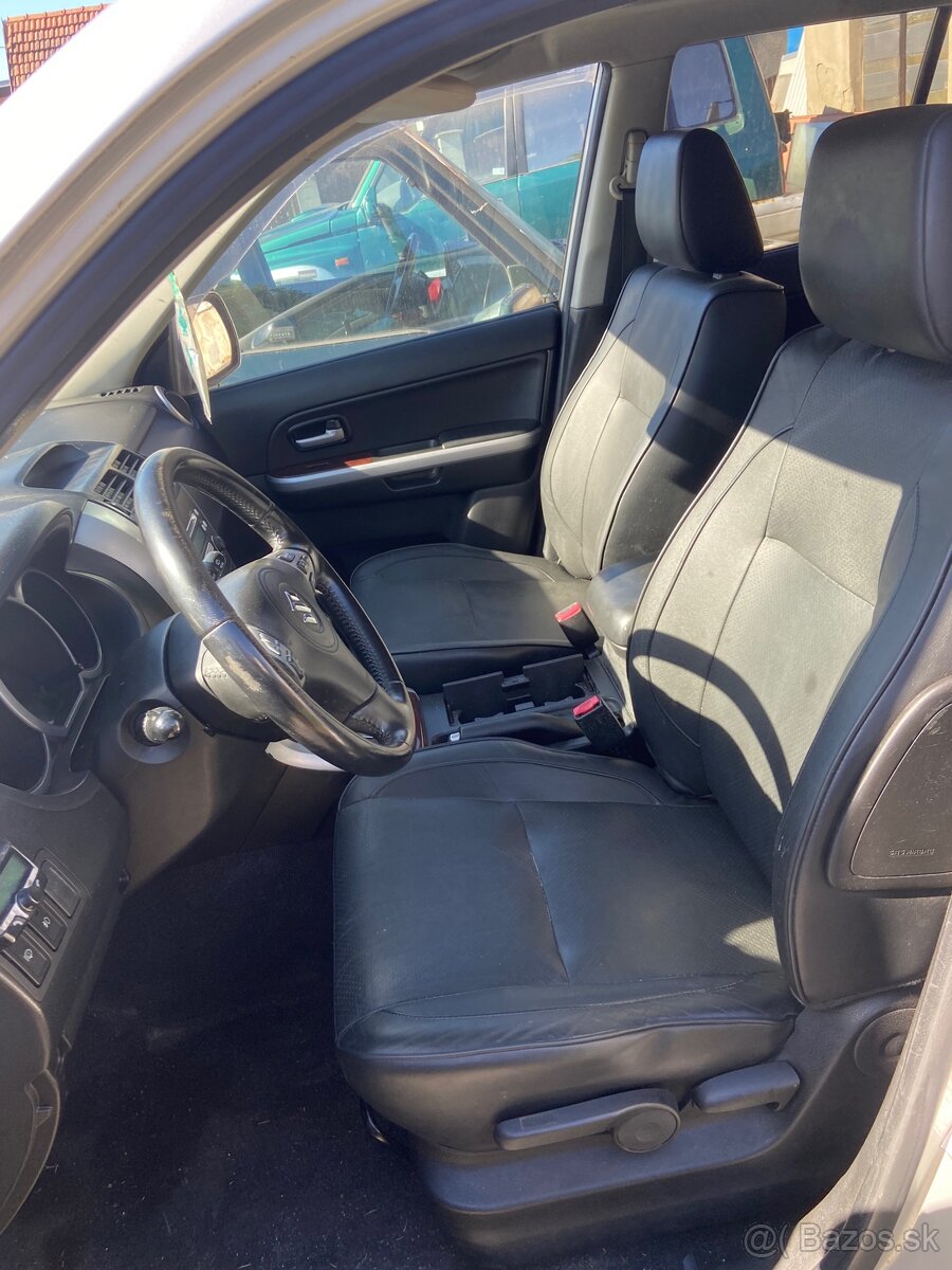 Suzuki Grand Vitara - 8