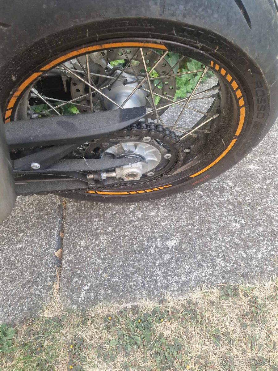 Ponúkam na predaj KTM 690 - 8