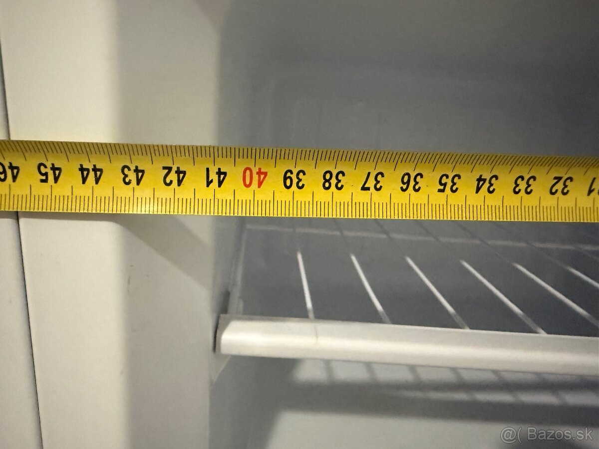 Hisense chladnička s mrazničkou - 8