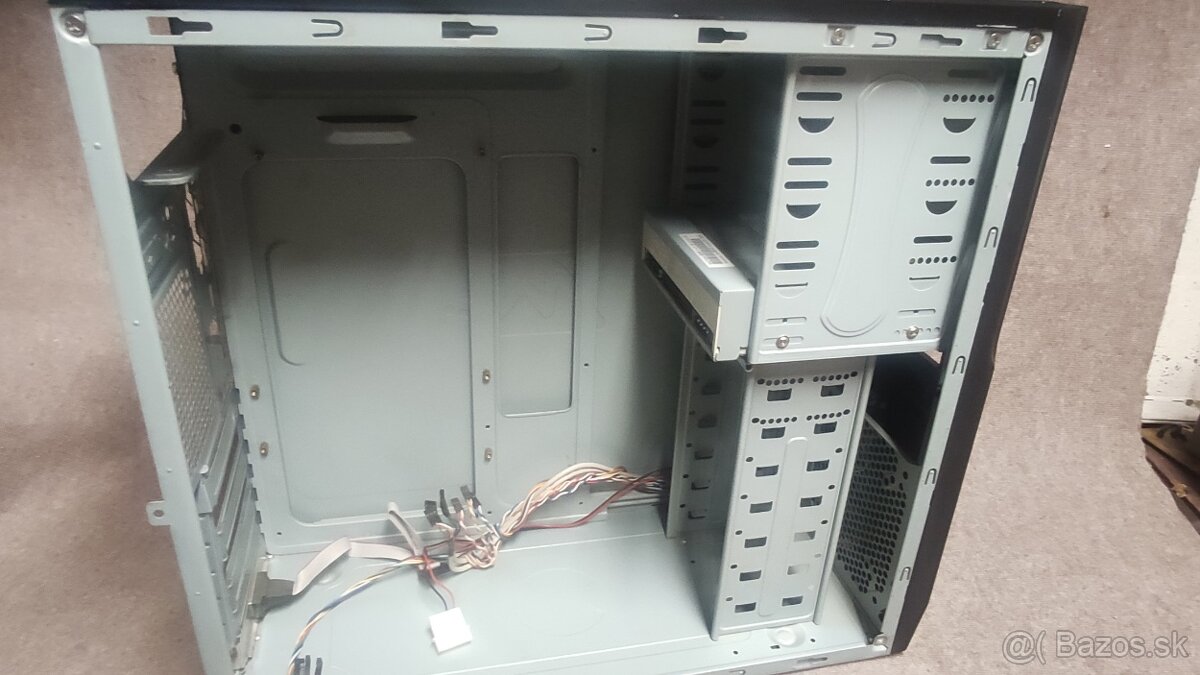 PC skrinka Merkury s DVD mechanikou - 8