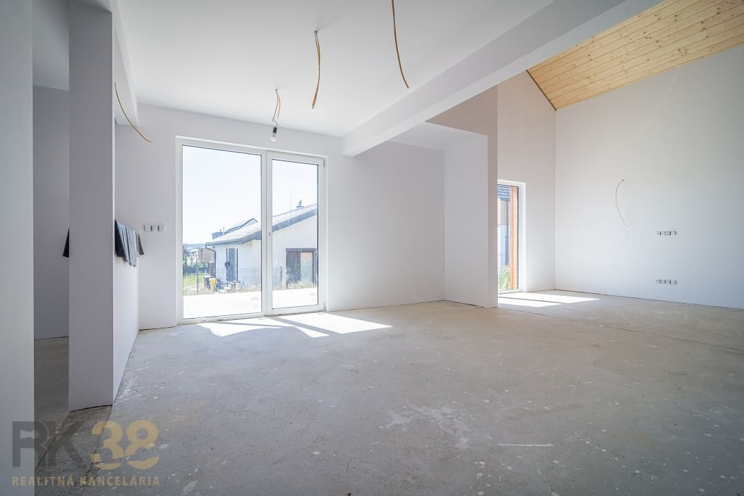 Novostavba rodinného domu v krásnej lokalite pod Tatrami - 8