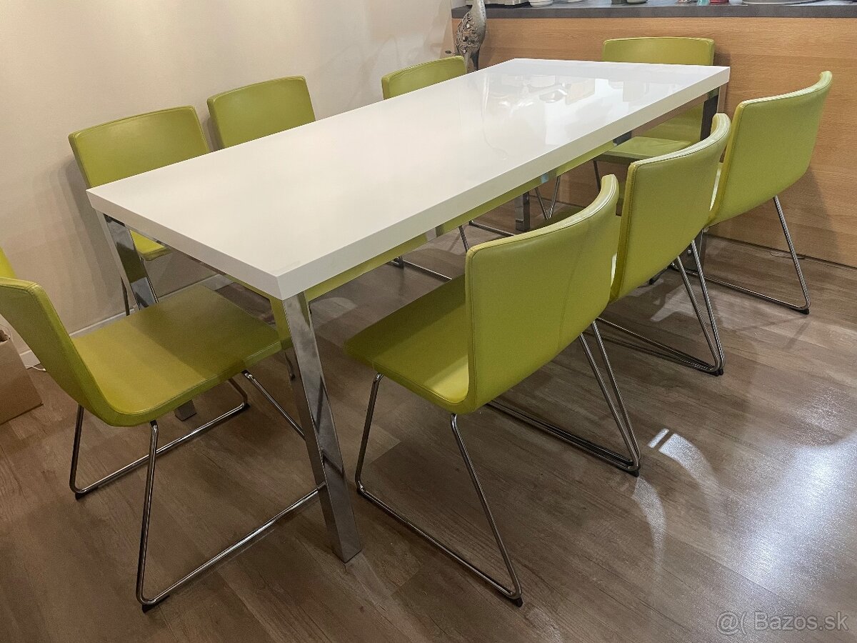 Stôl so stoličkami - 8