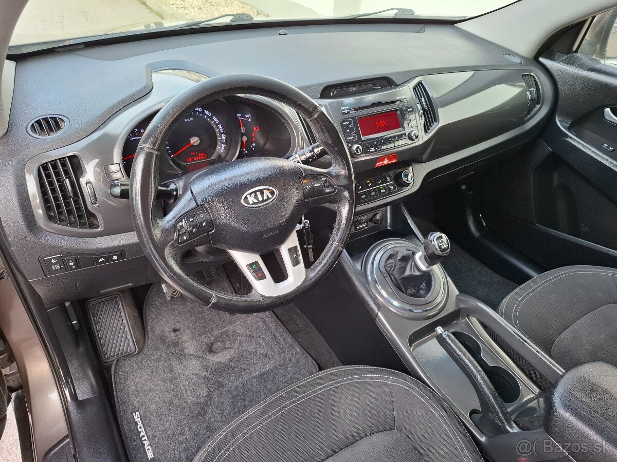 Kia sportage 1,6gdi benzin - 8