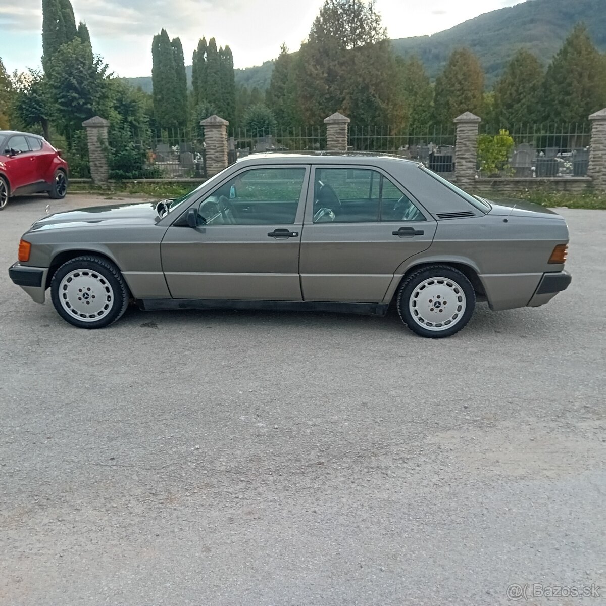 Mercedes-Benz w201 190d - 8