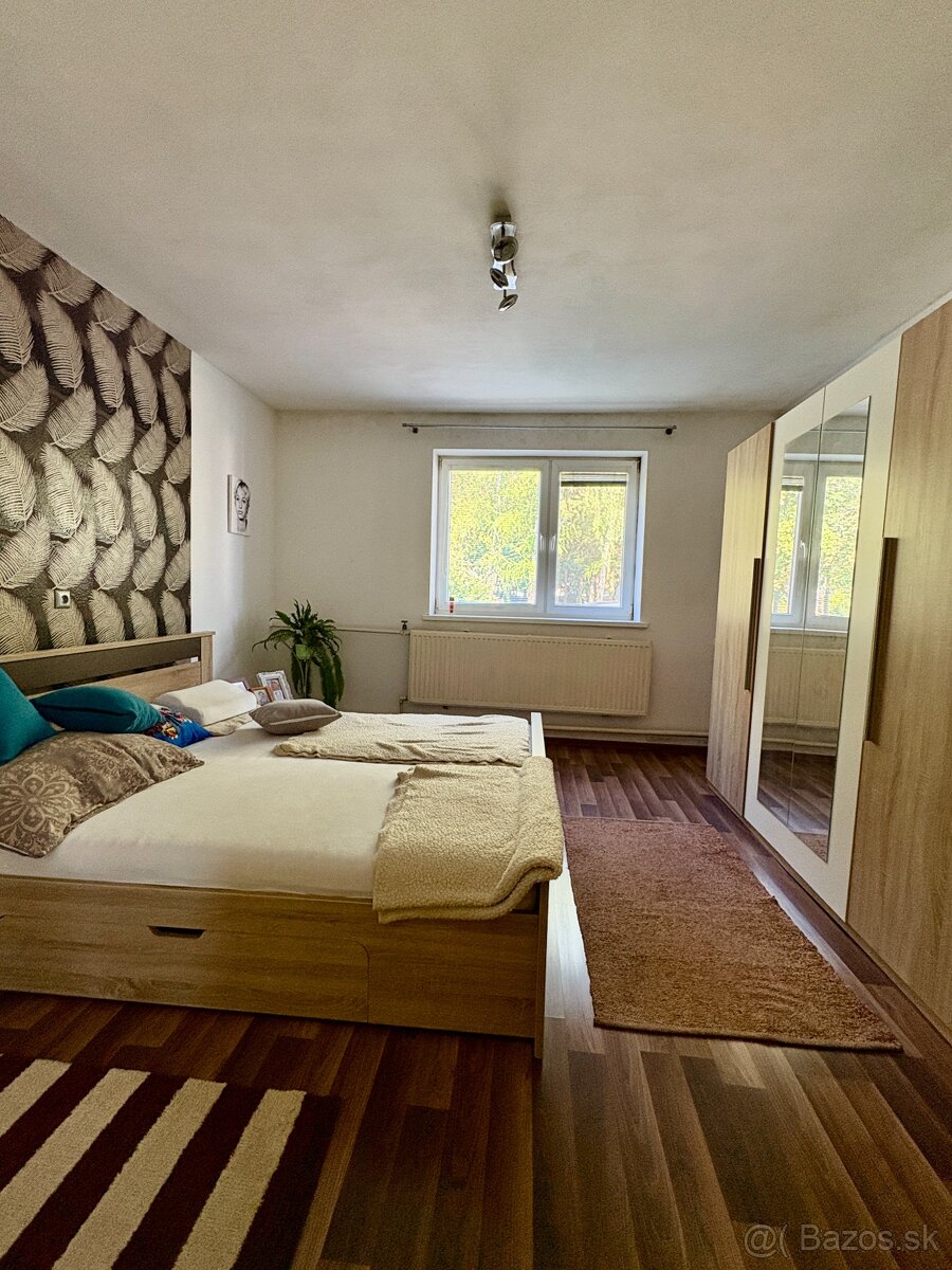 DOM, OPROTI PARKU, KDE ZAČÍNA NOVÝ PRÍBEH - 8