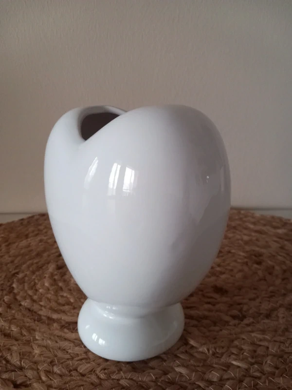 Biela keramická váza v tvare srdca 15x13x8 cm - 8