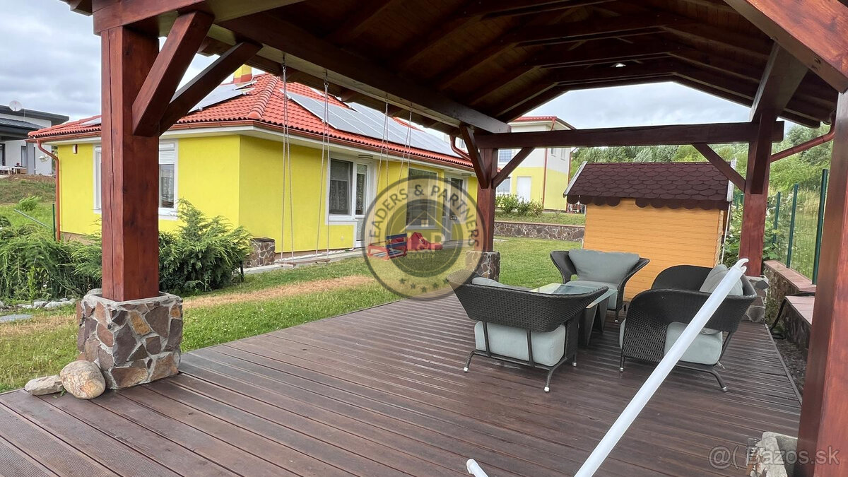 Nízkoenergetické rodinné sídlo s WELLNESS - Záborské - 8