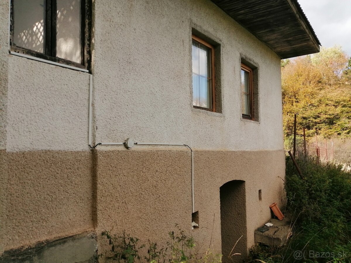 Predám usadlosť na polosamote - 8