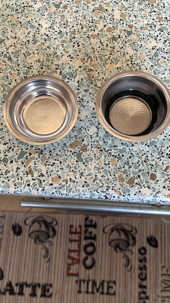 Pákový kávovar Delonghi - 8