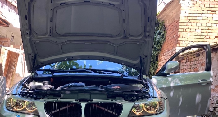 BMW E90 330i 200KW - 8