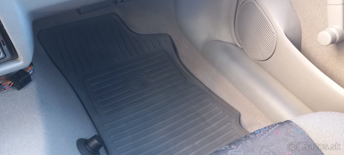 Skoda felicia 1,3 40kw - 8