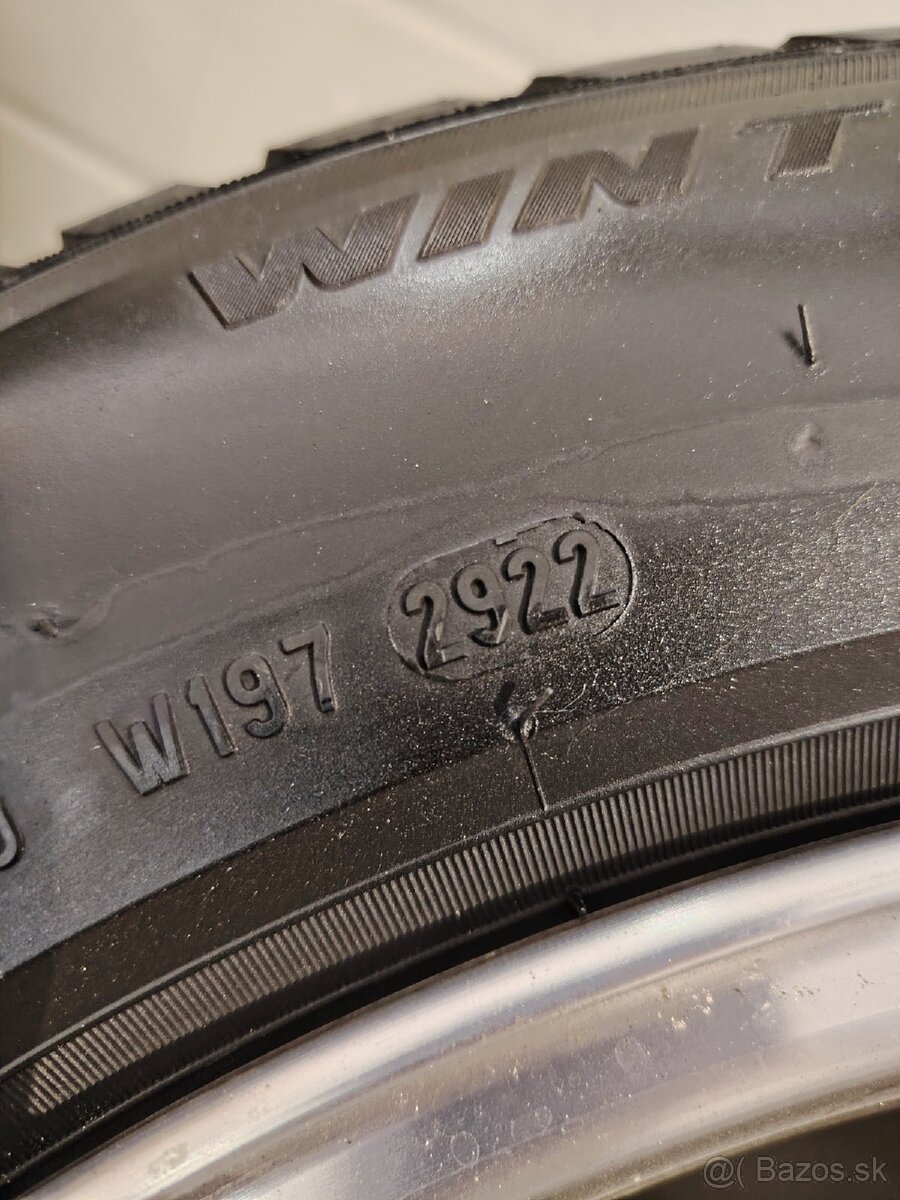 Pirelli zimné 205/60 R16 na diskoch Mercedes - 8