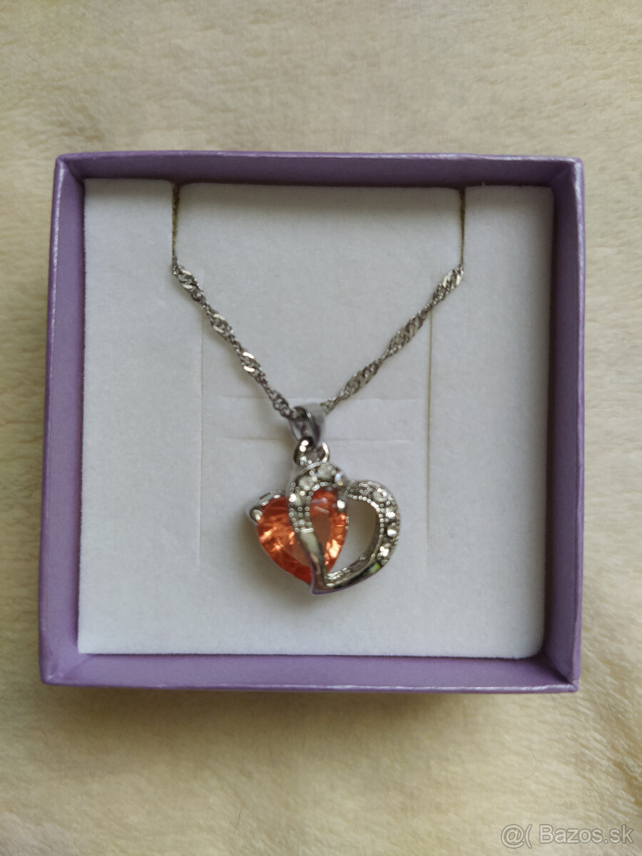 NOVÉ rôzne náušnice a vlasové doplnky (osobný odber) - 8