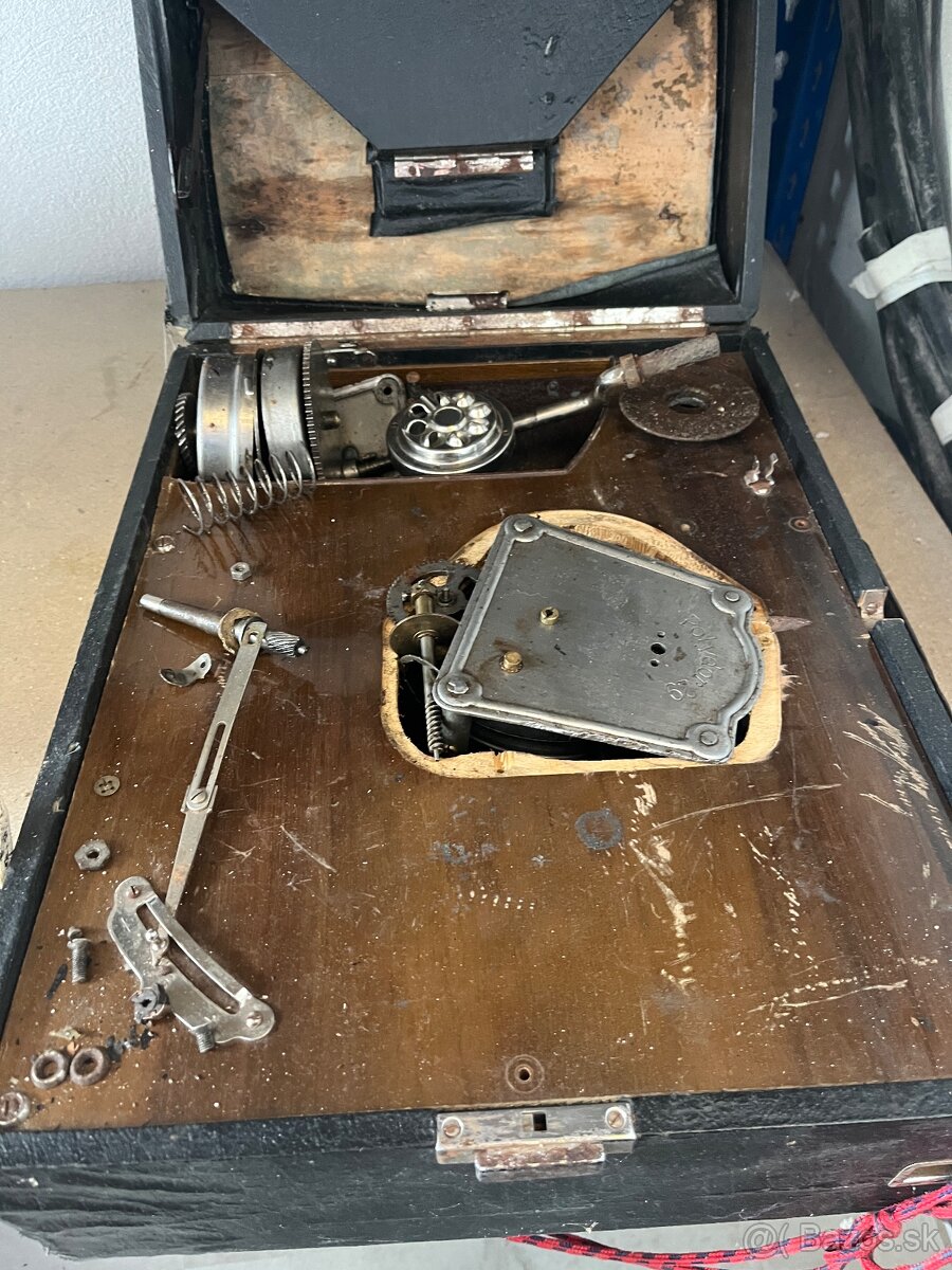 projektor a premietacka - 8