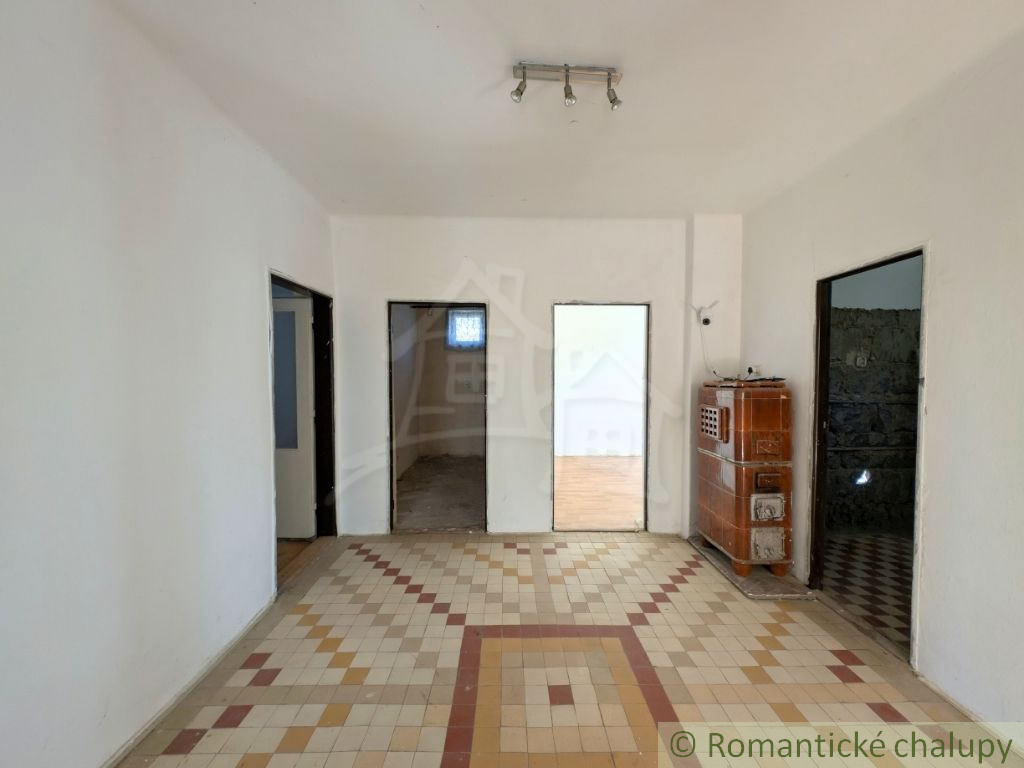 Rodinný dom na predaj neďaleko Domaše - Žalobín - 8