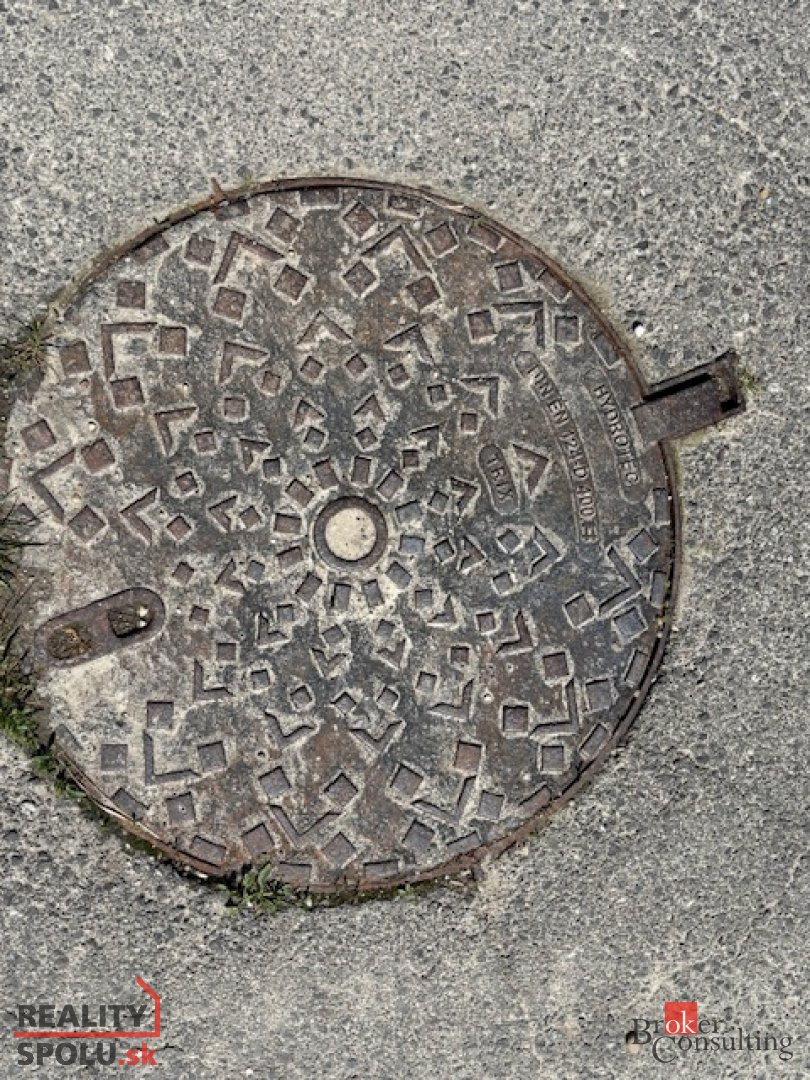 Víkendová oáza pre náročných – pozemok pri jazere v stráženo - 8