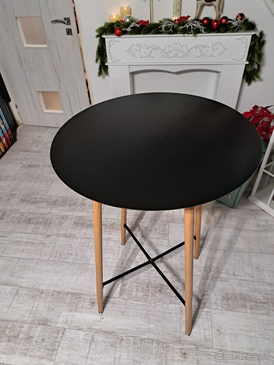 Barový stôl + 2 stoličky - 8