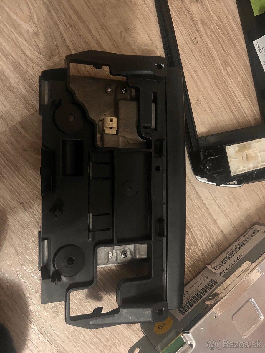 Originálne autorádio Peugeot 2008 - 8