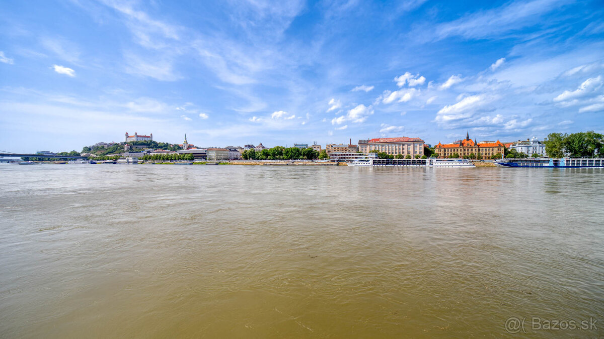 Pontón v TOP lokalite na Tyršovom nábreží - 8