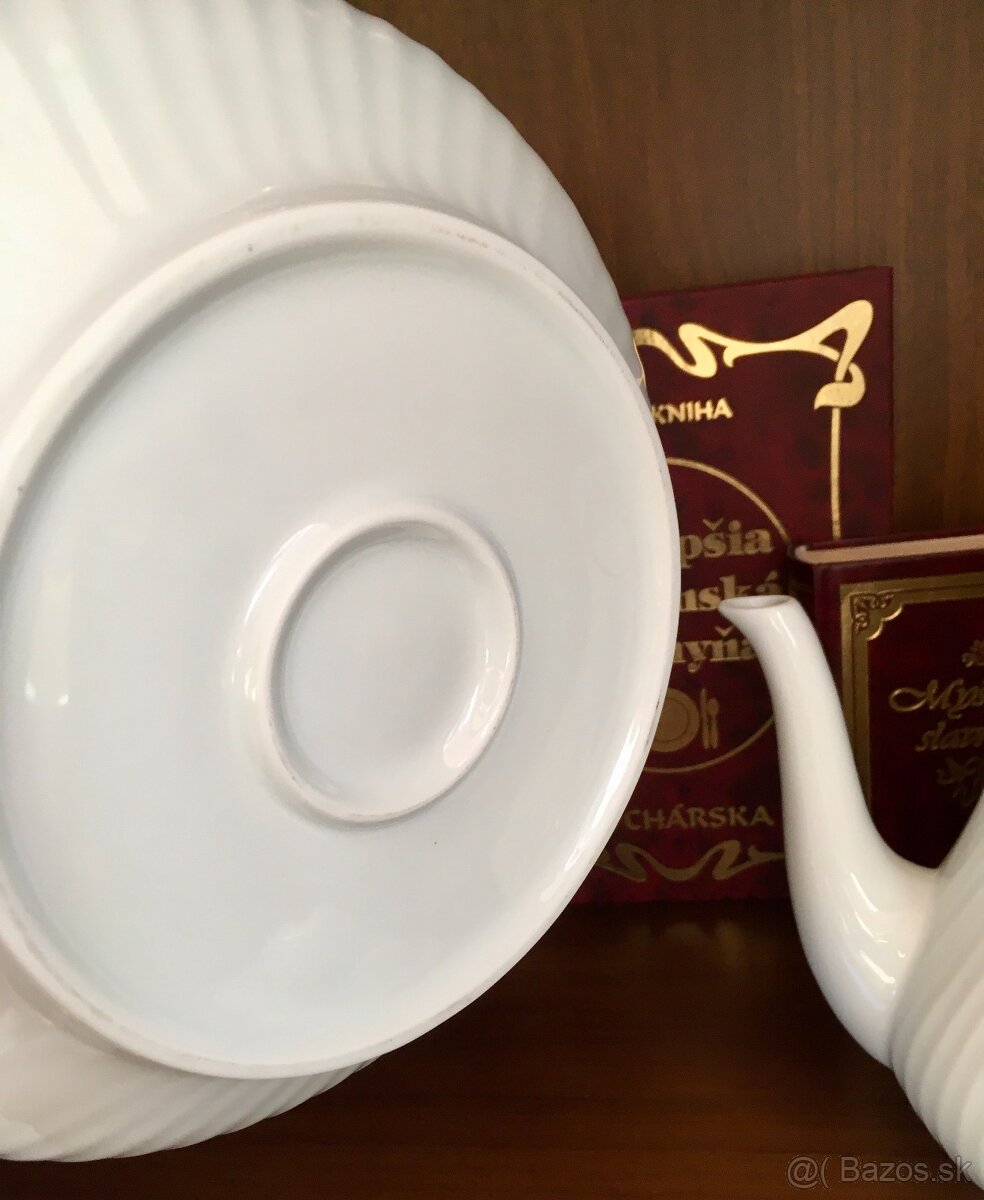 Porcelánová 7 dielna súprava - misa, čajník, omáčnik, tácky - 8