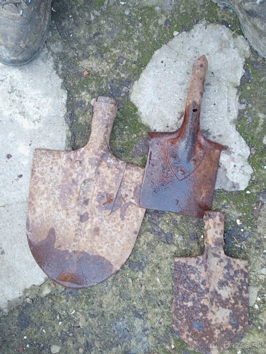Staré vojenské lopatky - 8
