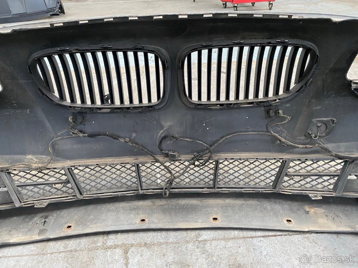Predný nárazník BMW F10 predfacelift - 8
