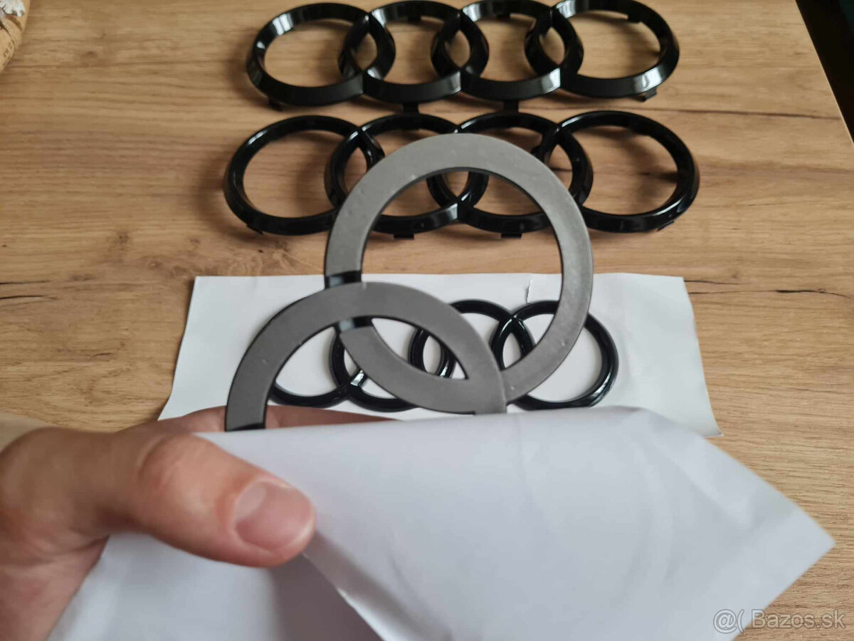 AUDI Čierne lesklé znaky - 8