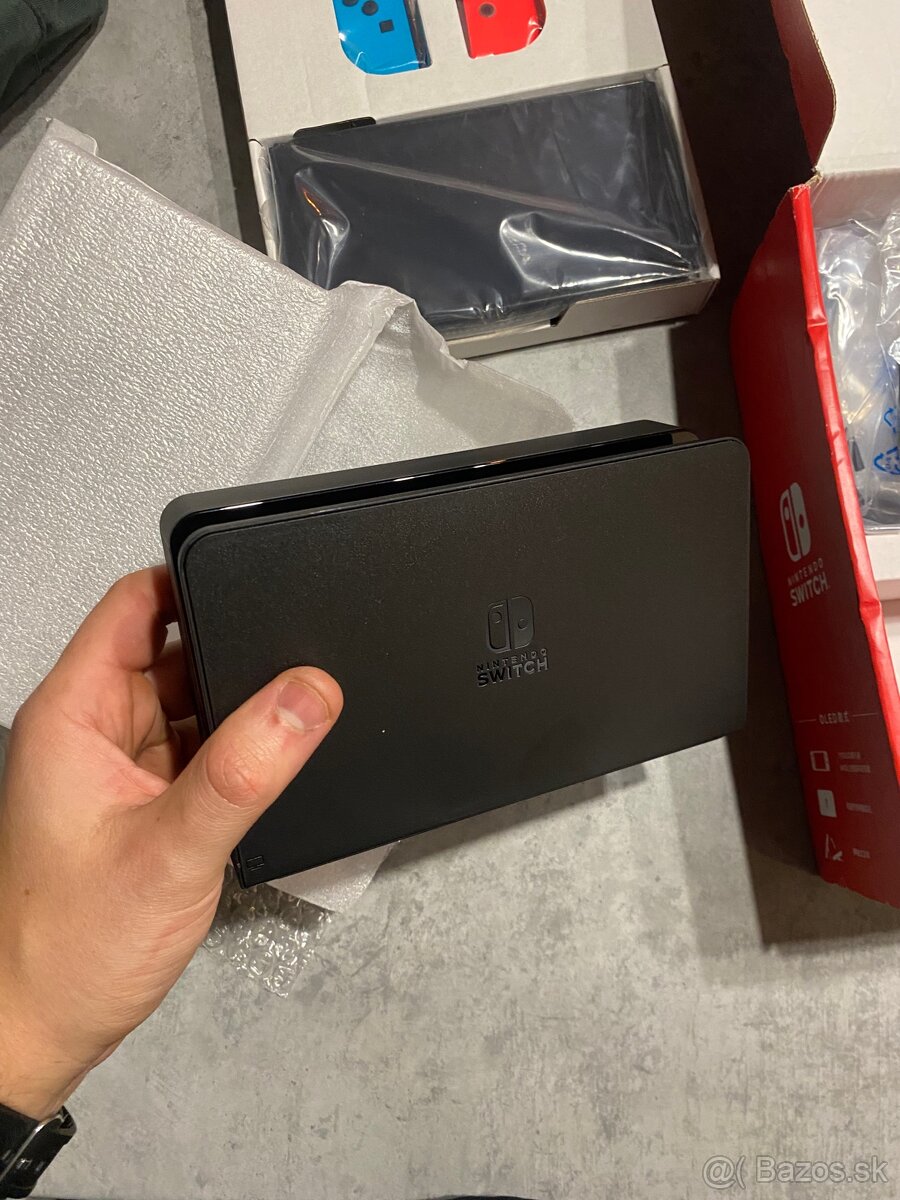 P/V Nové Nintendo Switch OLED + hra Zelda - 8