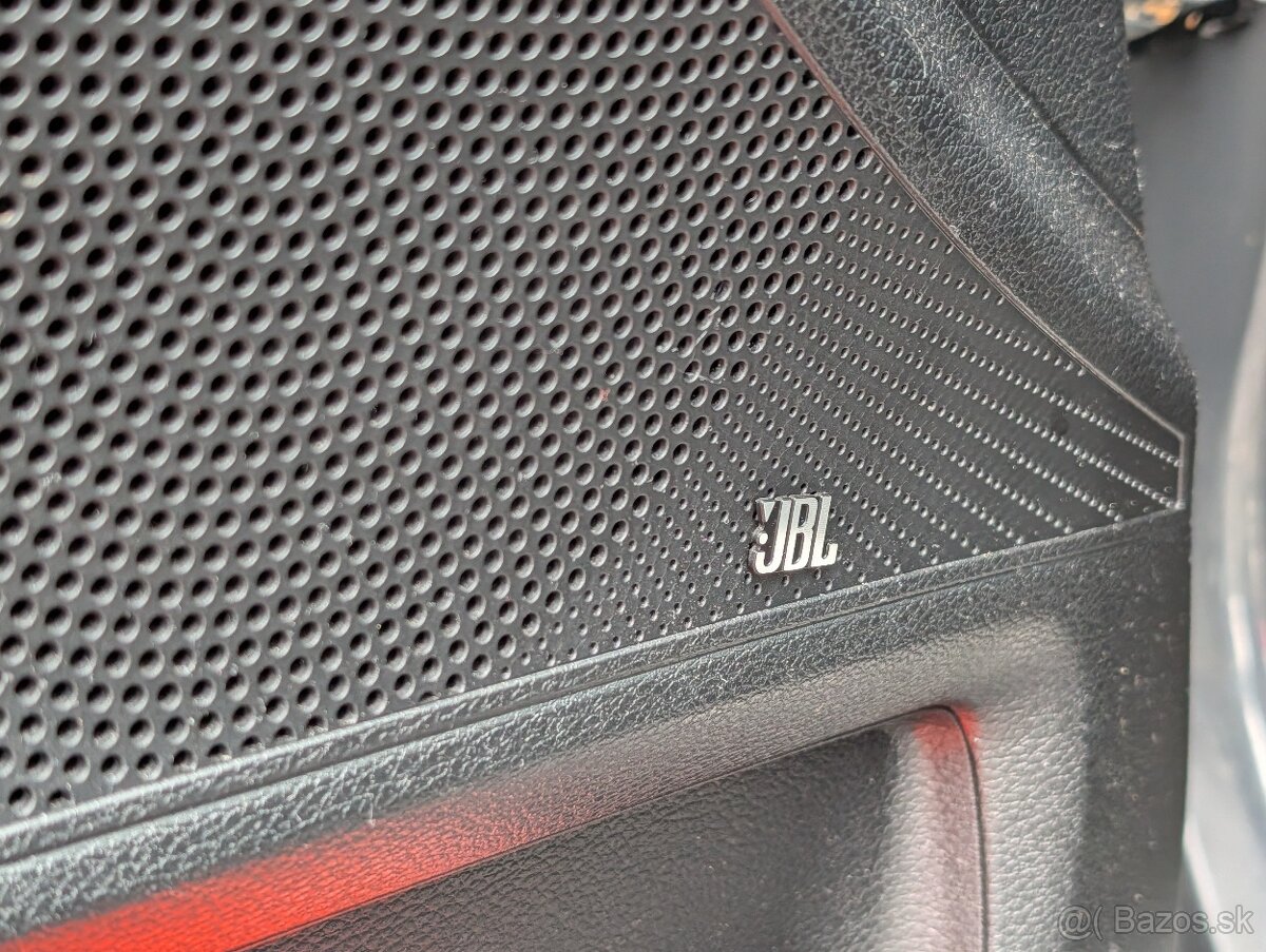 Kia Proceed GT-Line 2023, 1,5 T-GDI 118 kw 7AT - 8