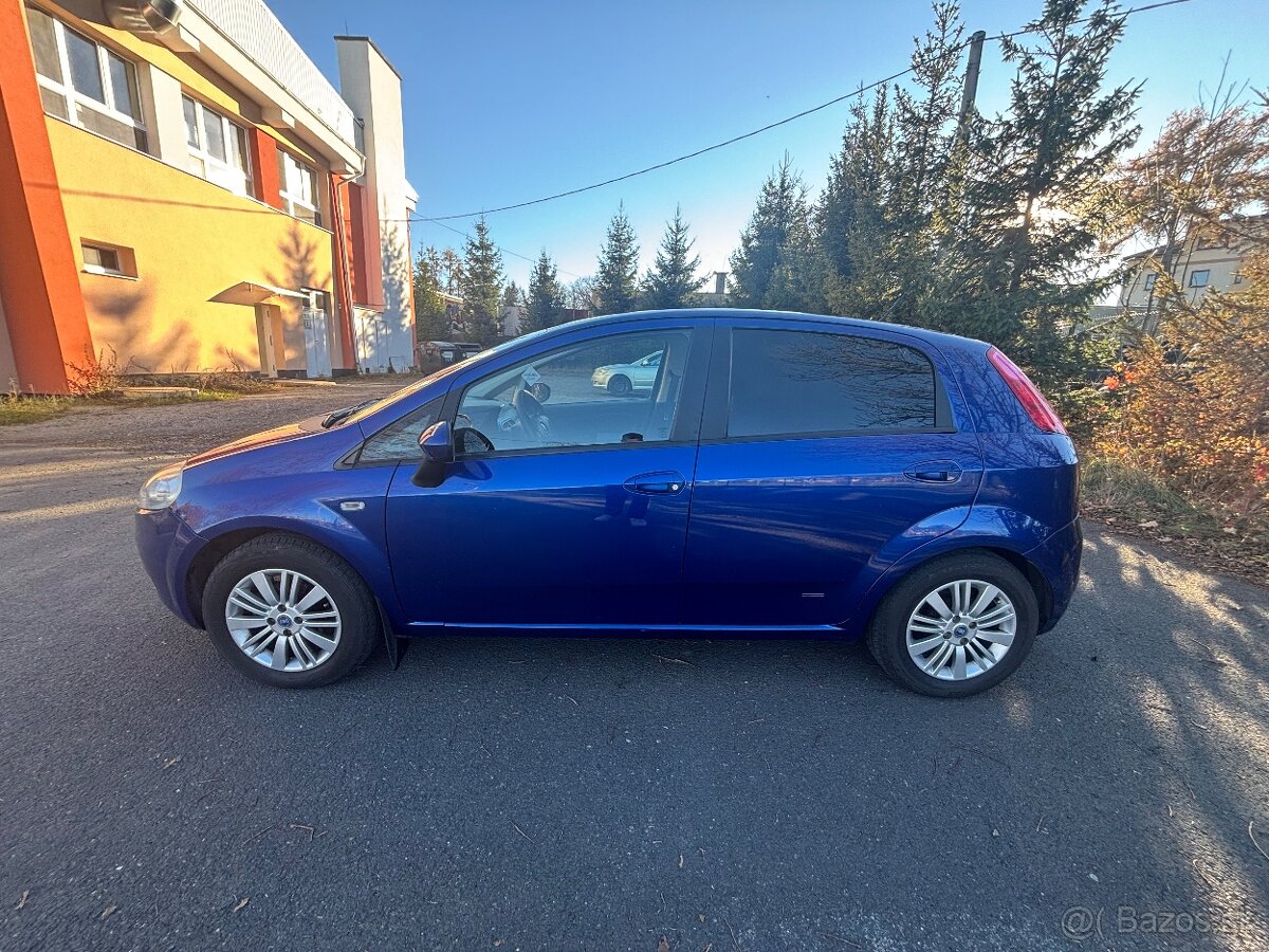 Fiat Punto Grande 1.2 - 8