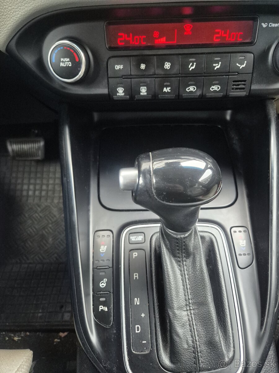 Carens 1.7crdi 7miest AUTOMAT - 8