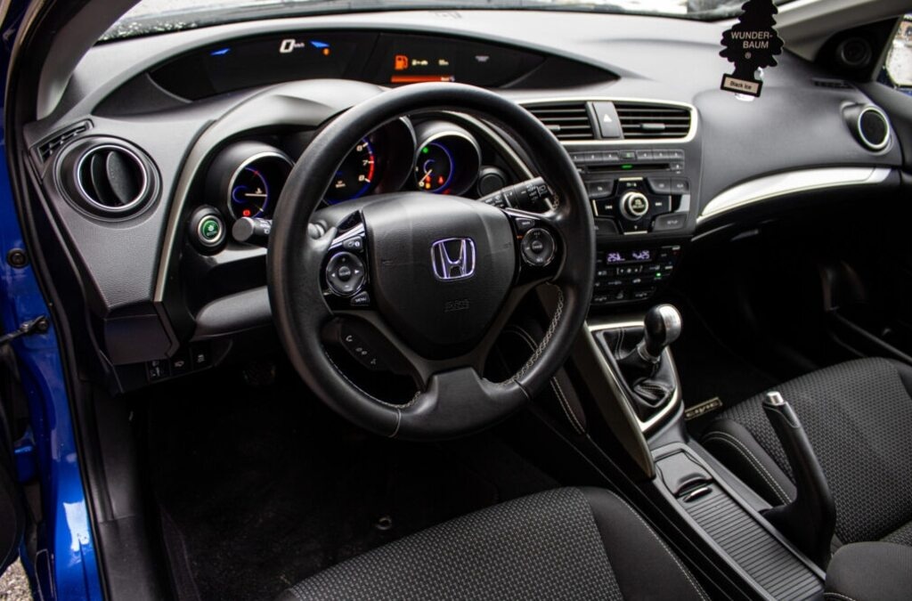 Honda Civic Tourer 1.8 i-VTEC Comfort - 8