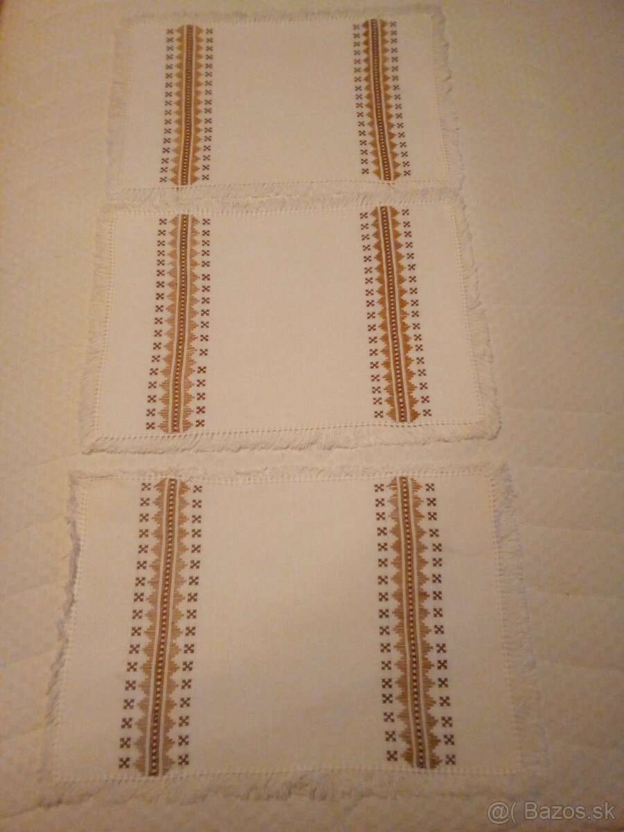 Ručne vyšívané obrusy 2 - 8