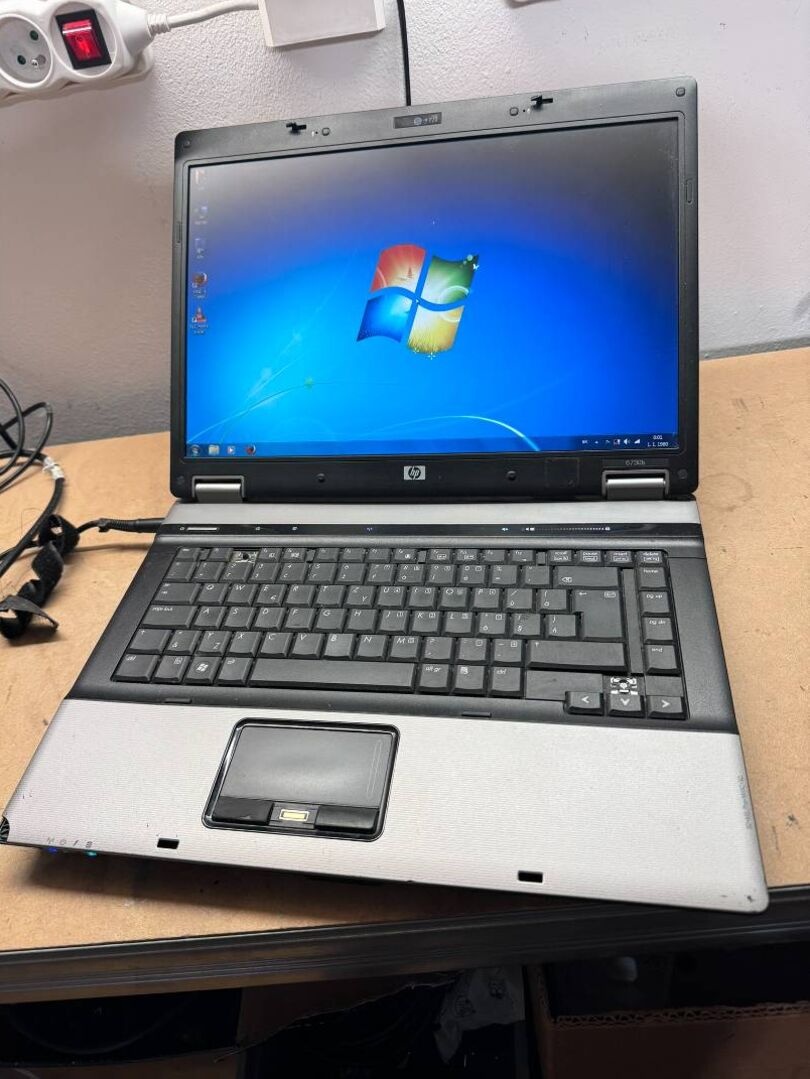 Predám použitý notebook HP 6730b. Core2Duo 2x2,40GHz. 4gbram - 8