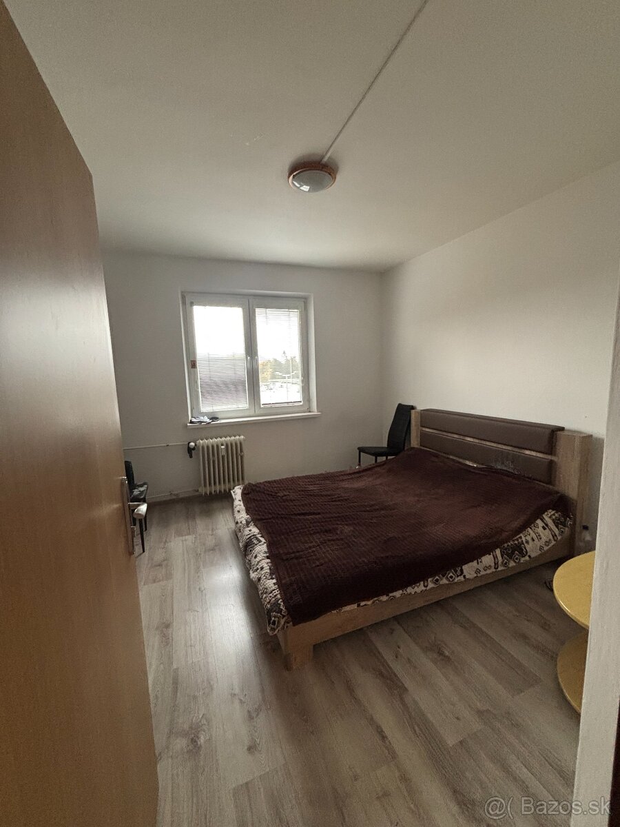 3-izbový byt na prenájom, Hliny - 8