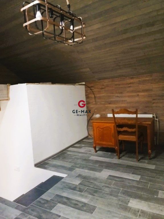 "Štýlový a kompletne zrekonštruovaný rodinný dom v Zbojnom - 8