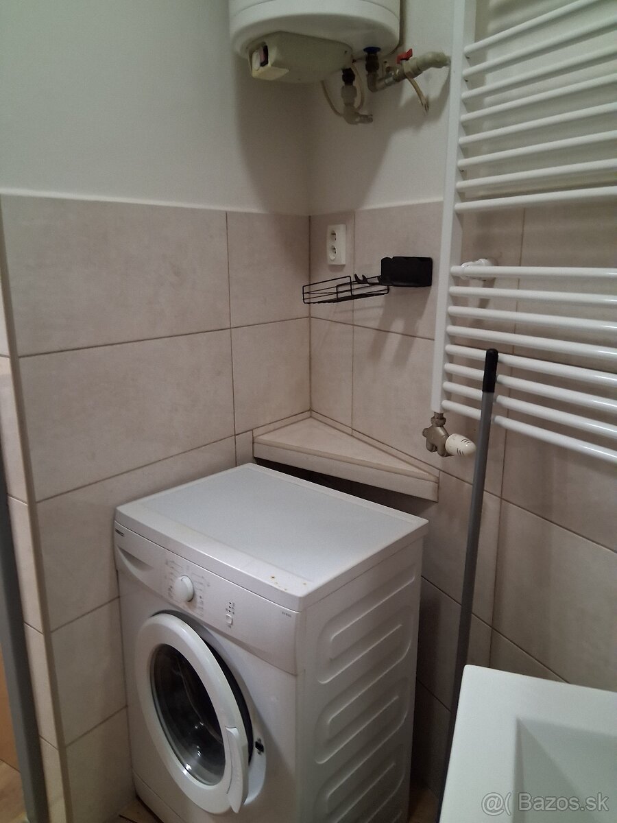 Prenájom 1,5 izbového bytu vo Zvolene. - 8