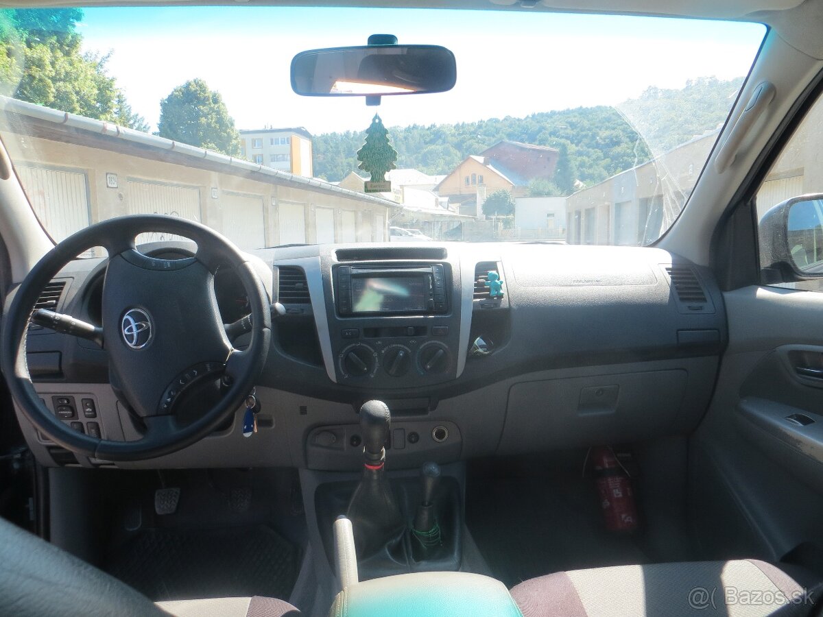 Toyota Hilux 2,5 106kw - 8