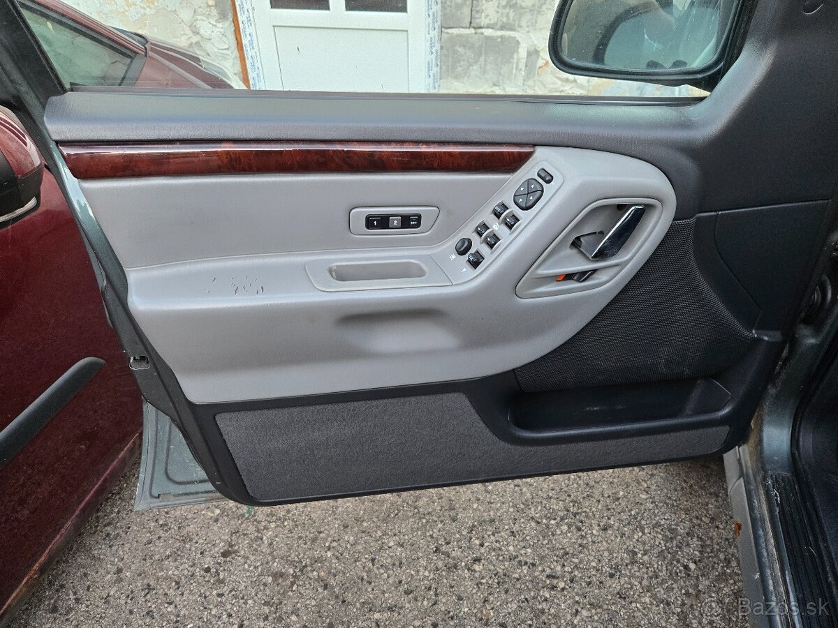 Jeep Grand Cherokee 4.7 V8 + LPG - 8