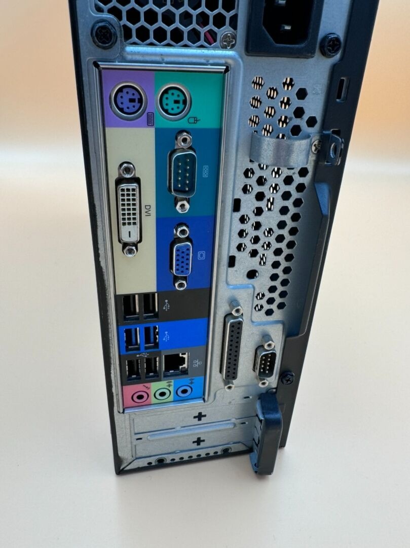 Počítač ACER SFF.Intel AMD A8 4x3,10GHz.8gb ram.120gb SSD. - 8