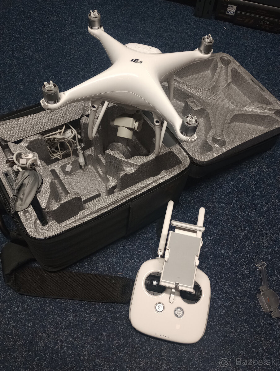 Dron DJI Phantom 4 - - 8