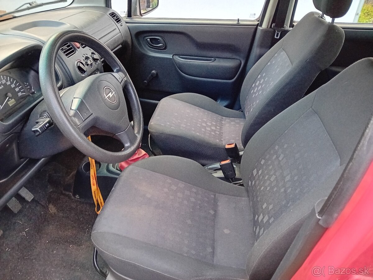 Opel Agila 1,0i - 8