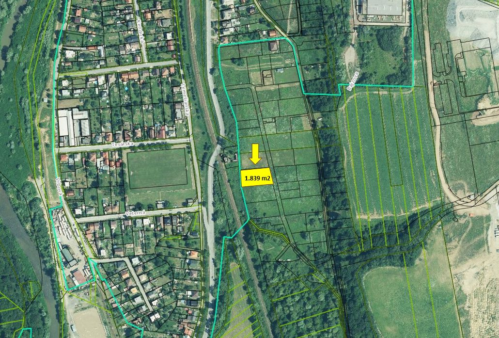 HANISKA - krásny, slnečný a rovinatý stavebný pozemok s IS - 8