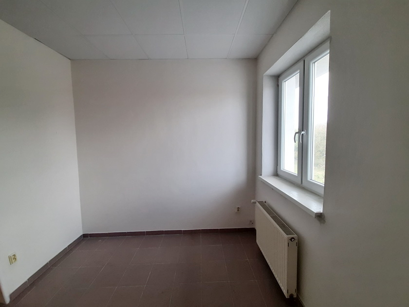 Prenajmeme admi. priestor v Bratislave IV na Agátovej ul. - 8