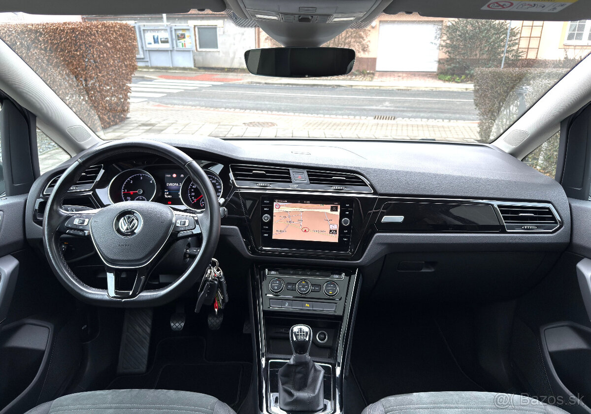 Volkswagen Touran, 2.0TDI,110kw,HIGHLINE,2019 - 8