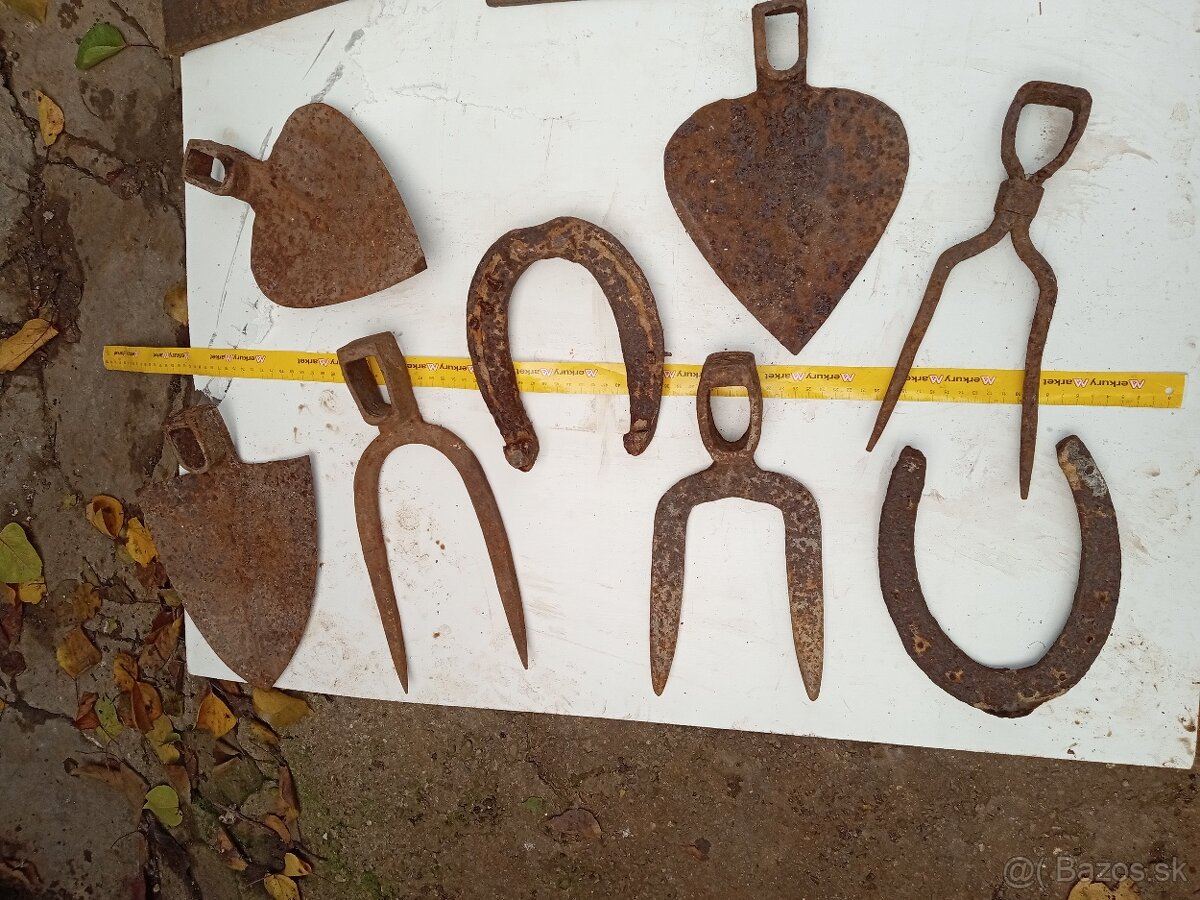 Staré náradie na dekoráciu - 8
