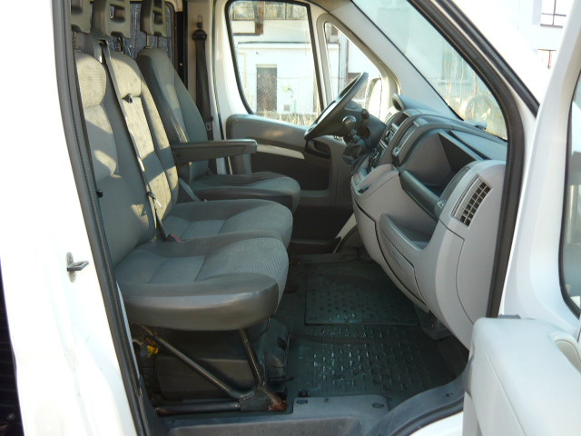 PEUGEOT BOXER 2.2 HDI 6 MÍST - 8