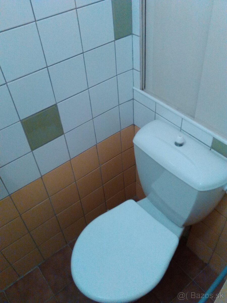 Na prenájom od vlastníka 1 izbový byt vo Zvolene, Podborová - 8